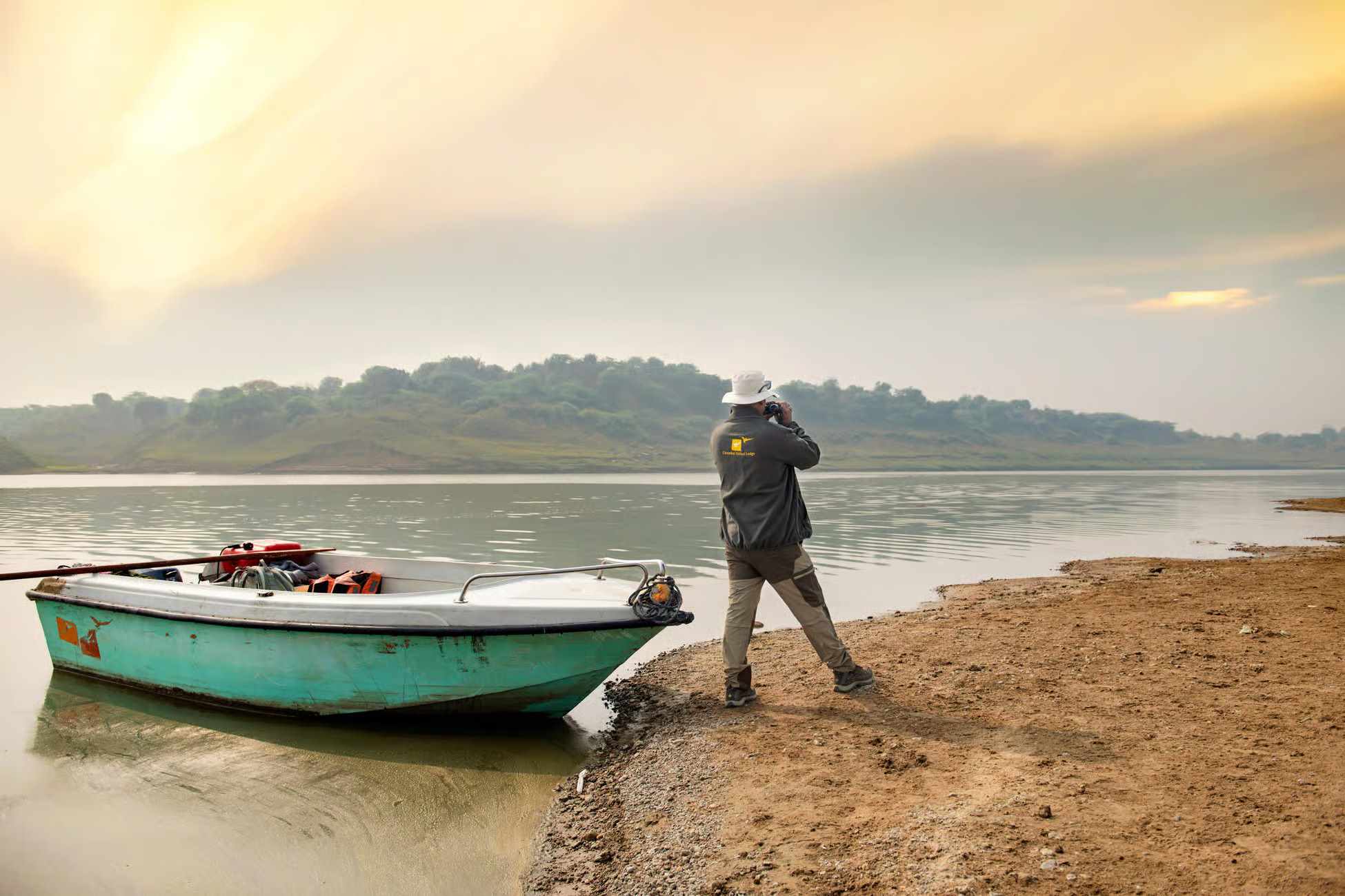 Boat safari on river - Option 3